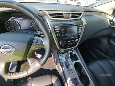 Used 2023 Nissan Murano SV w/ SV Midnight Edition Package AWD/4WD image 8