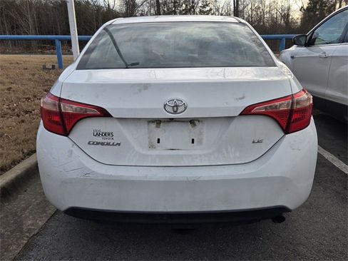 Used 2019 Toyota Corolla LE image 6