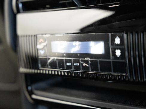 New 2026 Jeep Grand Wagoneer 4WD image 38