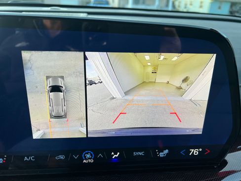 New 2026 Chevrolet Traverse Z71 w/ Enhanced Driving Package image 71