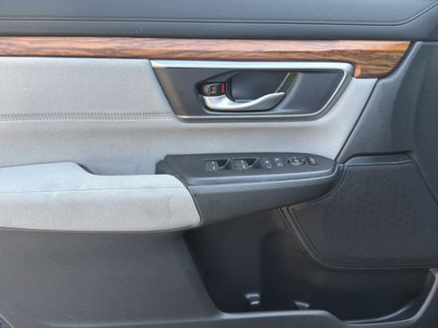 Used 2018 Honda CR-V EX image 14