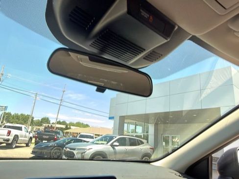 Used 2024 Nissan Rogue S AWD/4WD image 51