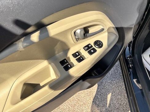 Used 2013 Kia Rio LX w/ PWR Pkg image 28