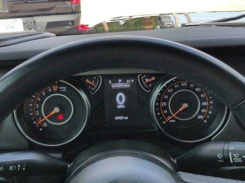 Used 2022 Jeep Wrangler Unlimited Sport AWD/4WD image 24