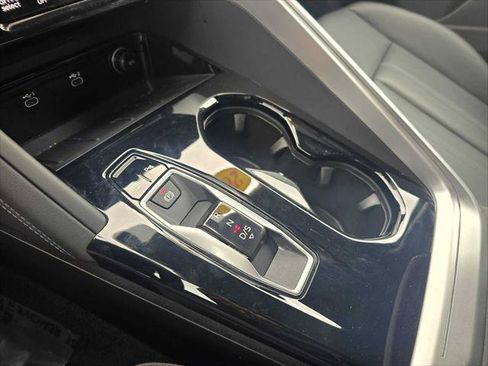 Used 2025 Audi Q5 Premium Plus w/ Premium Plus AWD/4WD image 31