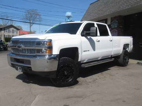 Used 2019 Chevrolet Silverado 3500 W/T AWD/4WD image 26