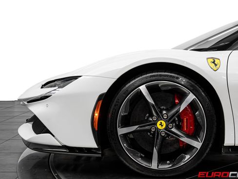 Used 2024 Ferrari SF90 Spider AWD/4WD image 20