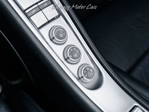 Used 2005 Porsche Carrera GT RWD image 14