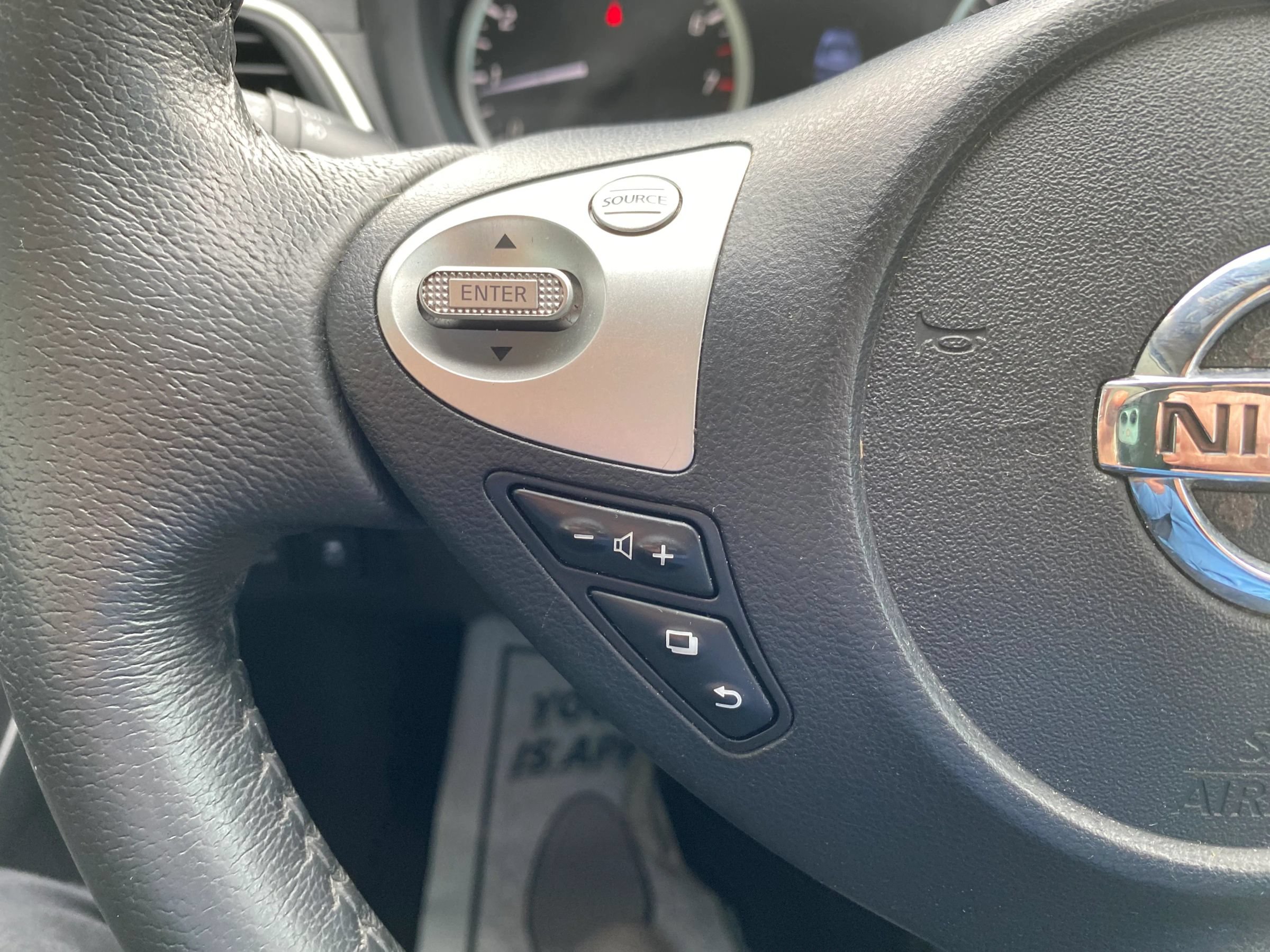 Used 2018 Nissan Sentra SR w/ SR Midnight Edition Package FWD image 14