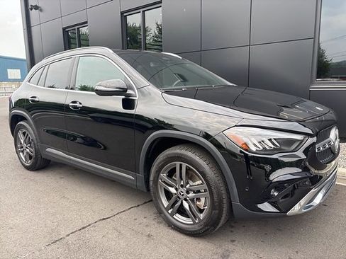 New 2025 Mercedes-Benz GLA 250 4MATIC image 21