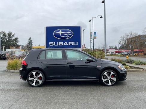 Used 2015 Volkswagen GTI S image 9