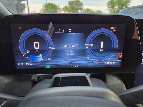 Used 2024 Chevrolet Equinox EV RS FWD image 53