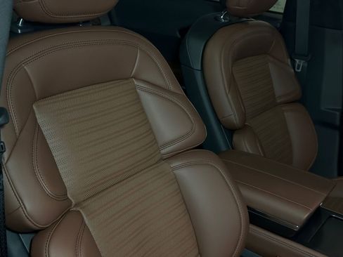 New 2026 Lincoln Nautilus Reserve AWD/4WD image 11