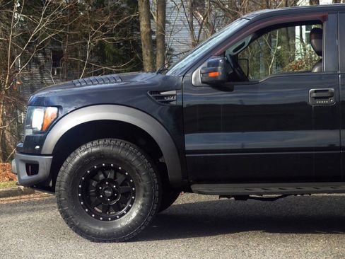 Used 2010 Ford F150 Raptor image 20