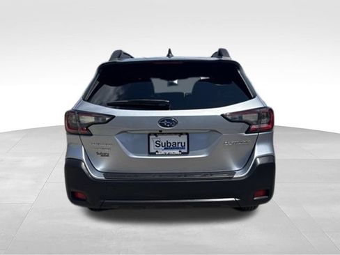 Used 2025 Subaru Outback Premium w/ Popular Package #1A AWD/4WD image 6