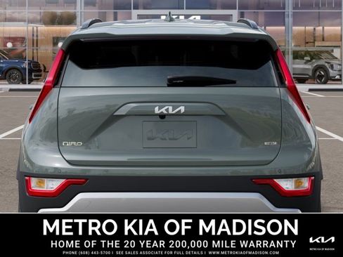 New 2026 Kia Niro EX image 13