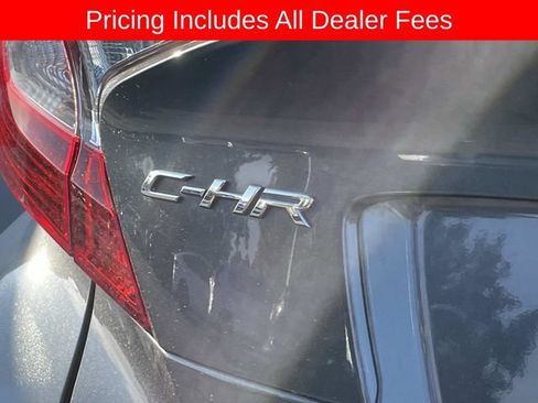 Used 2021 Toyota C-HR XLE FWD image 6