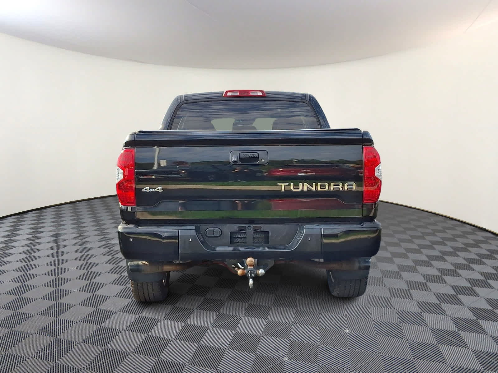 Used 2019 Toyota Tundra 1794 Edition AWD/4WD image 6