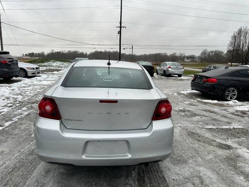 Used 2012 Dodge Avenger SE image 6
