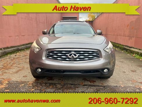 Used 2011 INFINITI FX35 2WD w/ Premium Pkg image 3