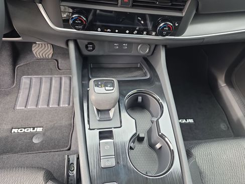 New 2026 Nissan Rogue SV w/ Cold Weather Package image 25