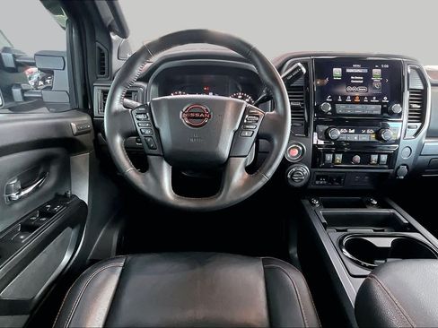 Used 2024 Nissan Titan PRO-4X w/ Pro-4x Convenience Package AWD/4WD image 6