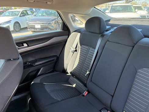 Used 2025 Kia K5 LXS image 41