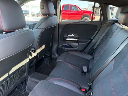 Used 2023 Mercedes-Benz GLA 250 4MATIC image 21