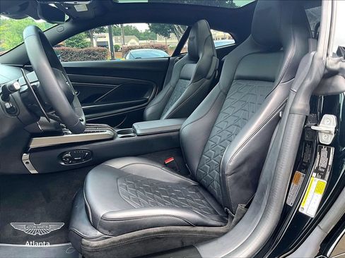 Used 2025 Aston Martin Vanquish RWD image 20