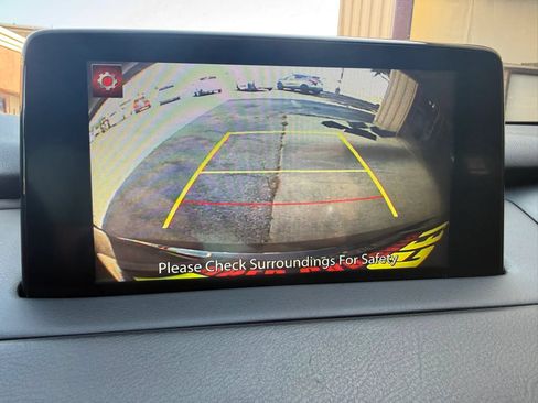 Used 2018 MAZDA CX-9 Touring FWD image 18