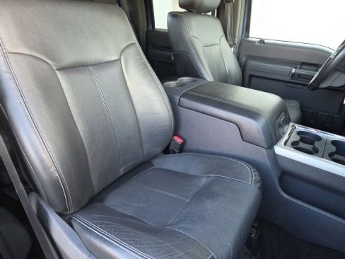 Used 2015 Ford F250 Lariat w/ Chrome Package image 21