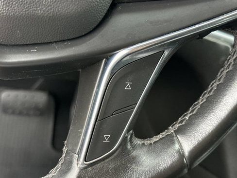 Used 2018 Cadillac XT5 Luxury w/ Driver Awareness Package FWD image 26