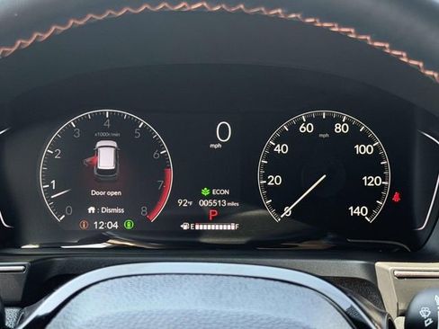 Used 2025 Honda Pilot TrailSport image 24