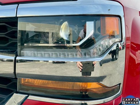 Used 2017 Chevrolet Silverado 1500 LT w/ Texas Edition image 10