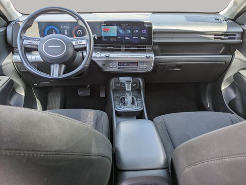 Used 2025 Hyundai Kona SEL FWD image 13