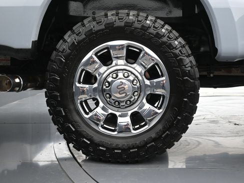 Used 2024 Ford F350 King Ranch w/ Chrome Package AWD/4WD image 17