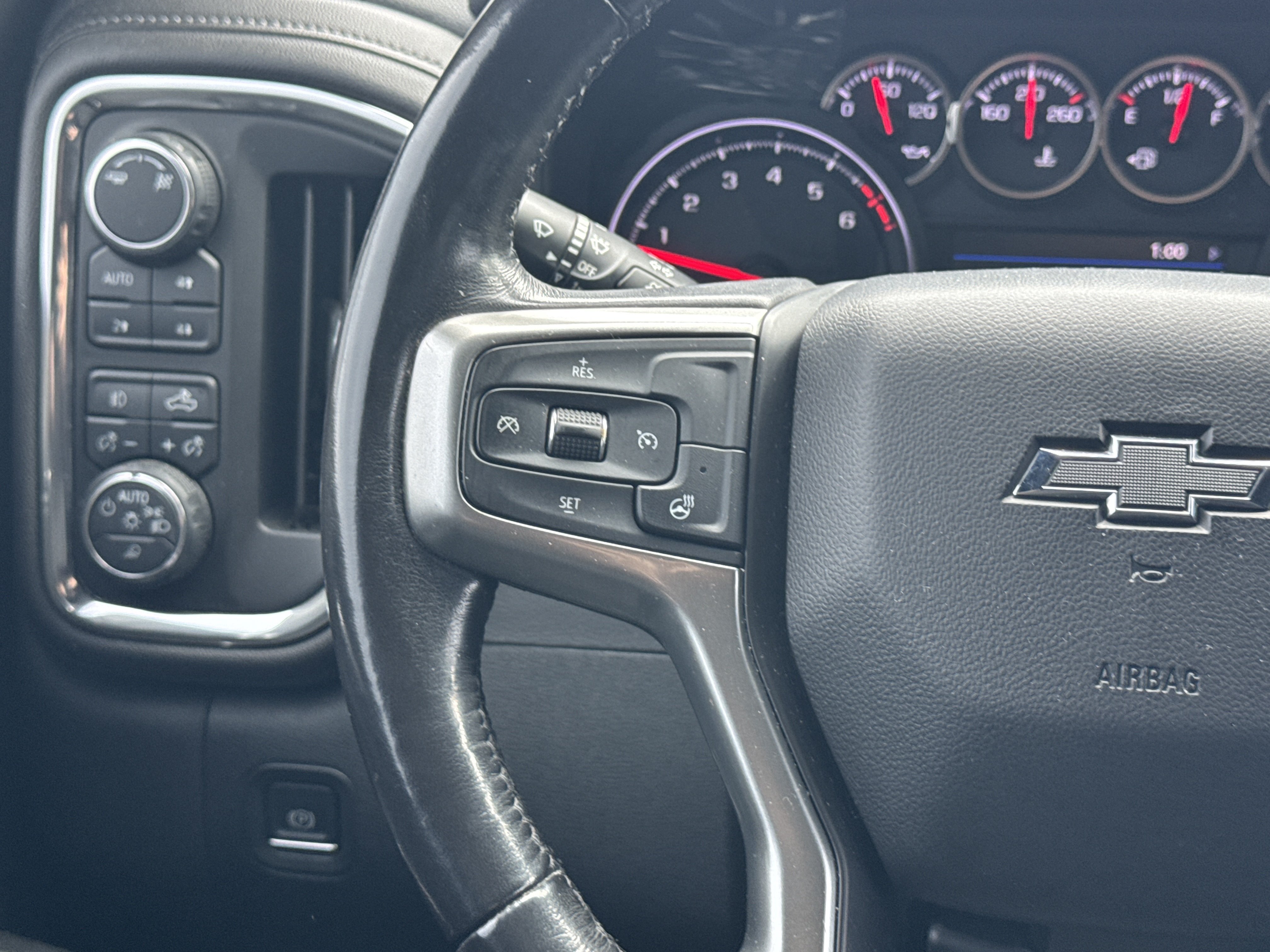 Used 2019 Chevrolet Silverado 1500 RST AWD/4WD image 7