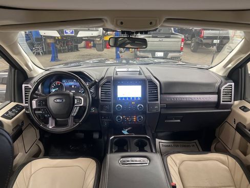 Used 2021 Ford F450 Limited w/ FX4 Off-Road Package image 15