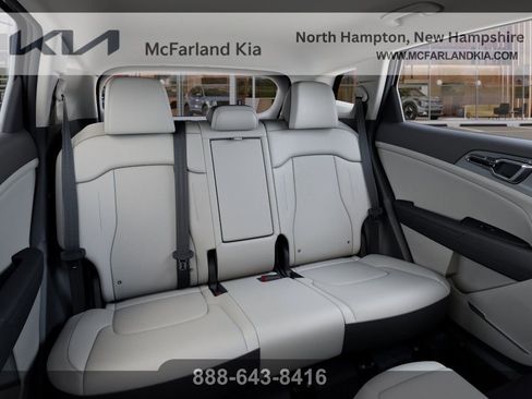 New 2026 Kia Sportage EX image 17