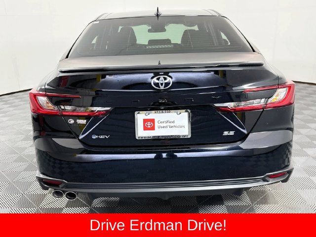 Used 2026 Toyota Camry SE FWD image 22