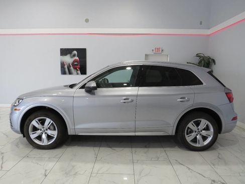 Used 2018 Audi Q5 2.0T Premium Plus w/ Premium Plus Package AWD/4WD image 6