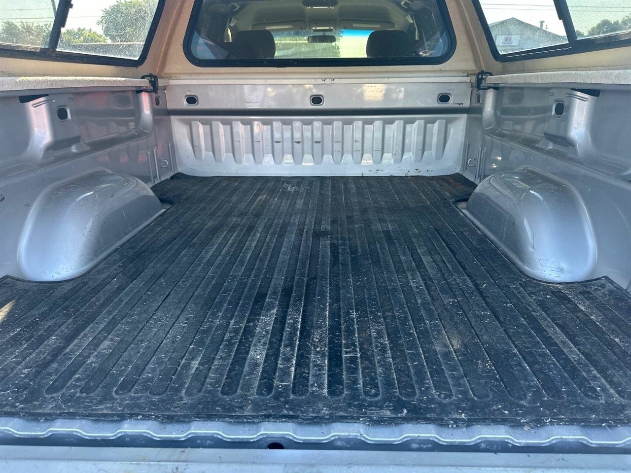 Used 2010 Chevrolet Silverado 1500 W/T RWD image 13