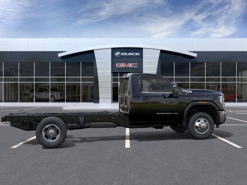 New 2026 GMC Sierra 3500 Pro w/ Convenience Package AWD/4WD image 5