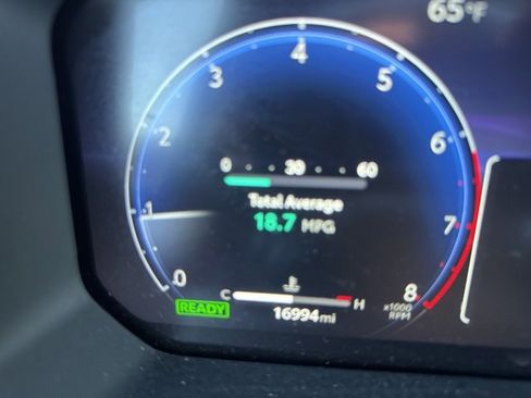 Used 2025 Toyota Land Cruiser image 11