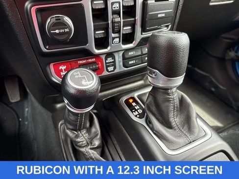 Used 2024 Jeep Gladiator Rubicon w/ Convenience Group AWD/4WD image 12
