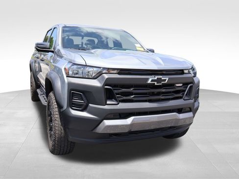 Used 2026 Chevrolet Colorado Trail Boss AWD/4WD image 10