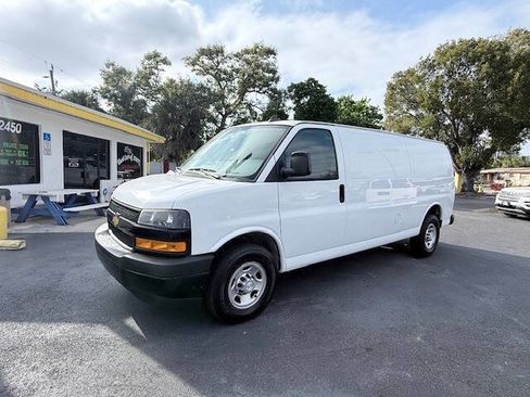 Used 2018 Chevrolet Express 2500 Extended image 7