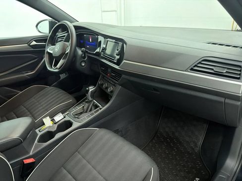 Used 2022 Volkswagen Jetta Sport FWD image 27