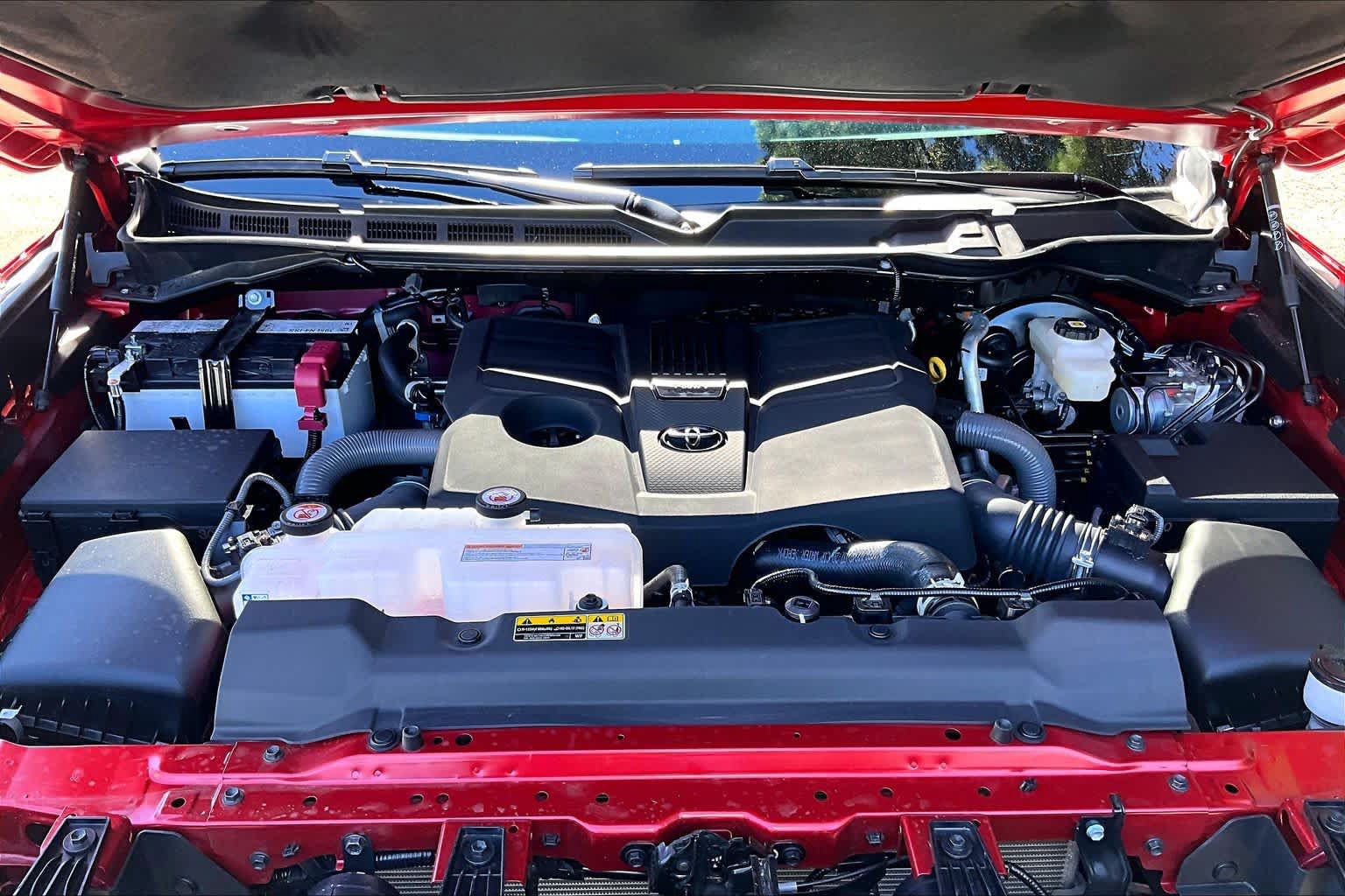 Certified 2026 Toyota Tundra SR5 AWD/4WD image 32