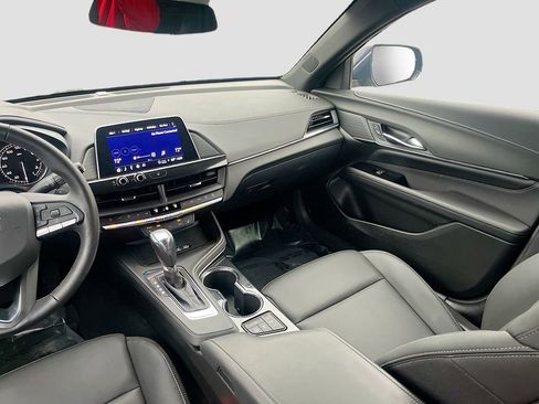 Used 2025 Cadillac CT4 Luxury image 22